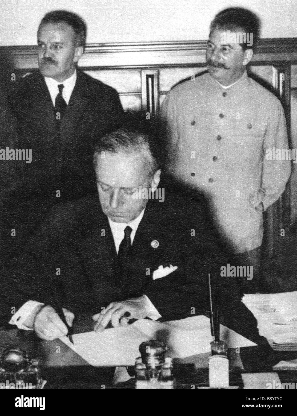 Nazism / National Socialism, politics, German-Soviet Nonaggression Treaty, Moscow 23.8.1939, Stock Photo