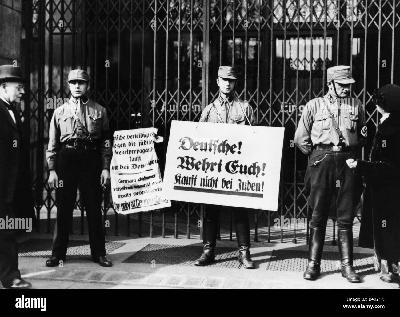 Nazism / National Socialism, persecution of Jews, boycott of jewish shops, stormtroopers blocking entrance of 'Tietz' department store, Berlin, 1.4.1933, propaganda, politic, politics, Third Reich, Kauft nicht bei Juden, Deutsche Wehr Euch, , Stock Photo