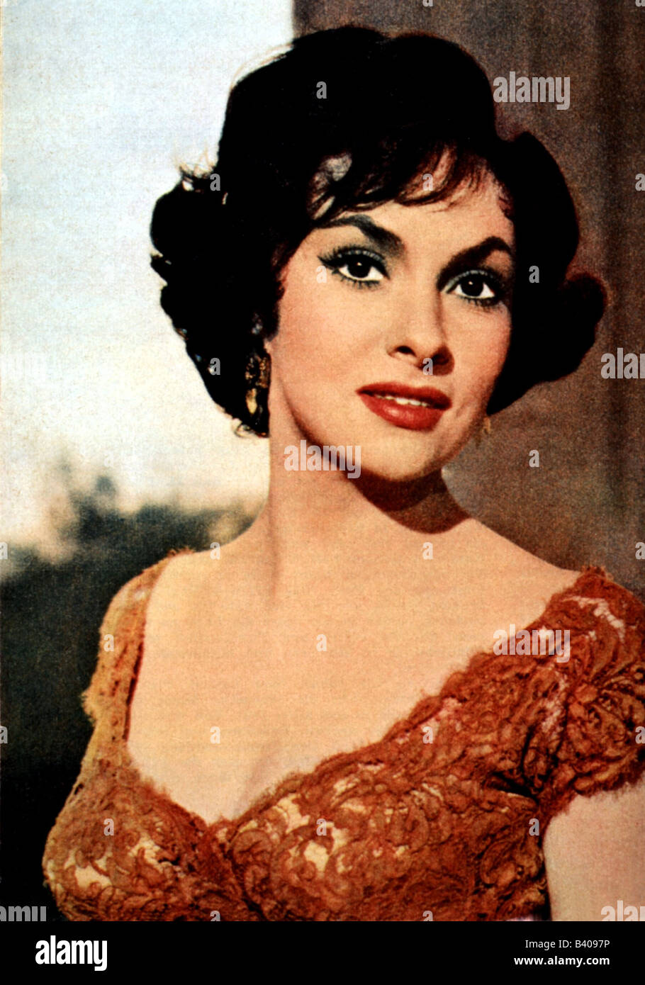Rock Hudson as Robert L Talbot Gina Lollobrigida as Lisa