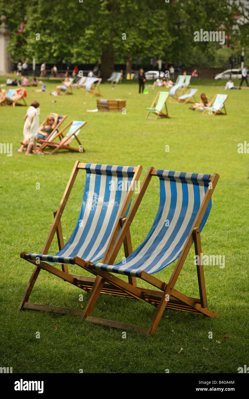 Chairs at St James Park, London, England Stock Photo - Alamy