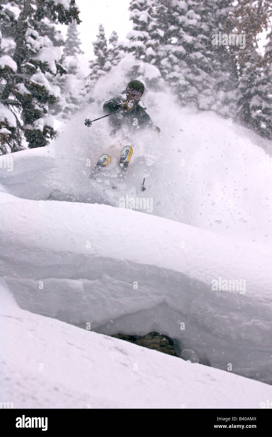 Jimmy Ryder loads boards on the jeep after a day on Teton Pass Stock ...