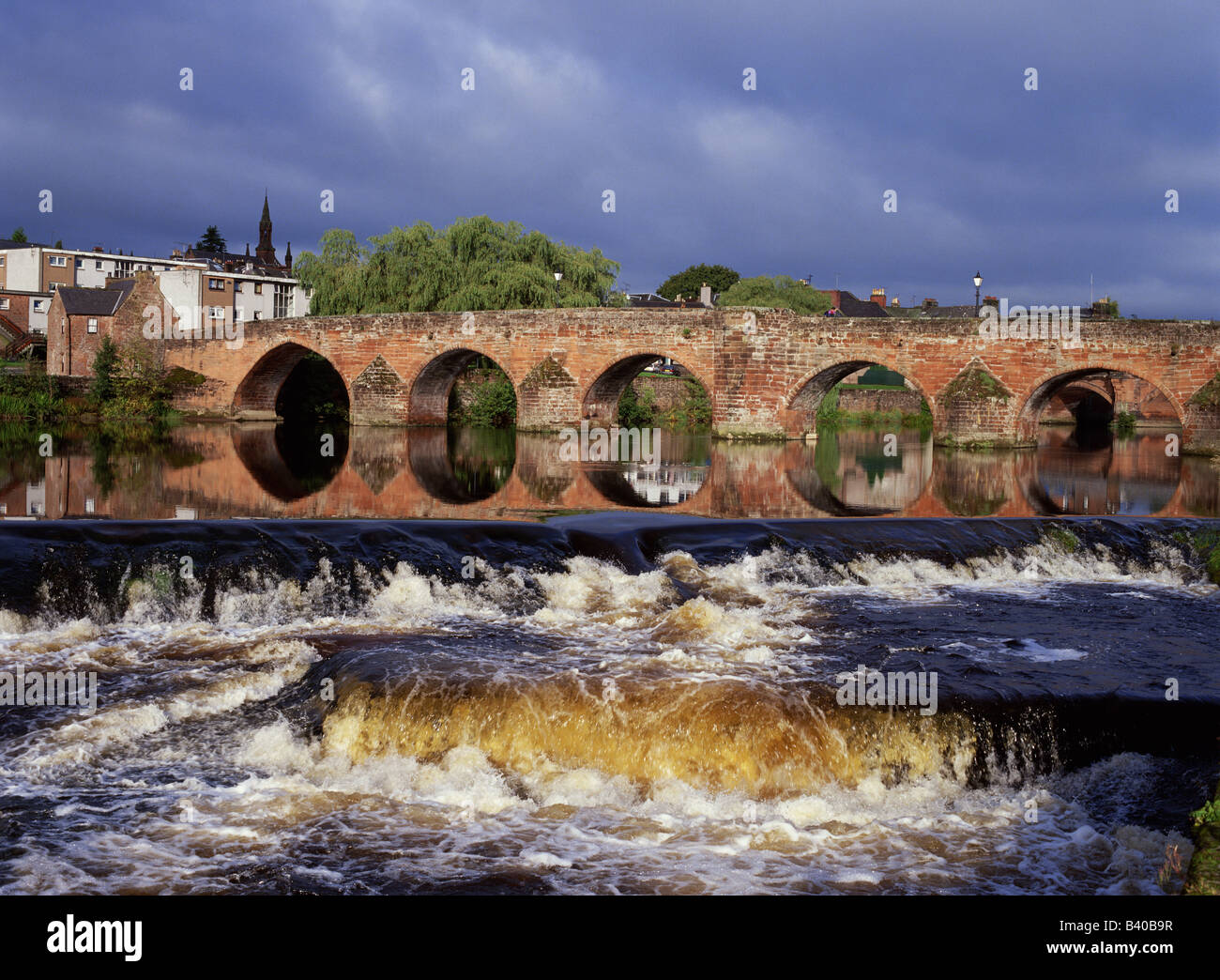 dh Devorgilla bridge River Nith DUMFRIES GALLOWAY Scottish Devorgillas old Multiple stone arch bridges scotland rivers Stock Photo