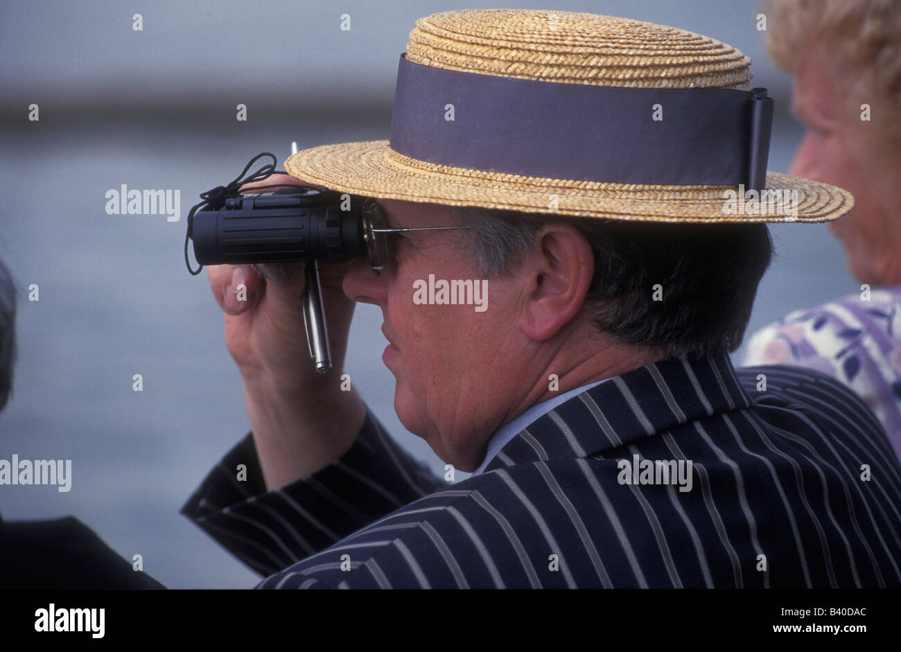 Watching rowing henley hires stock photography and images Alamy