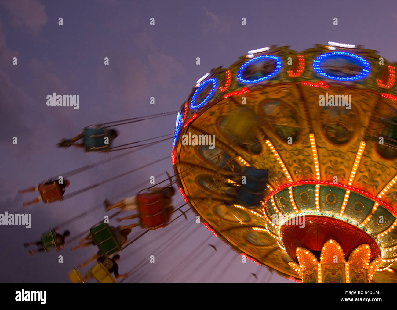 Amusement park lights hi-res stock photography and images - Alamy