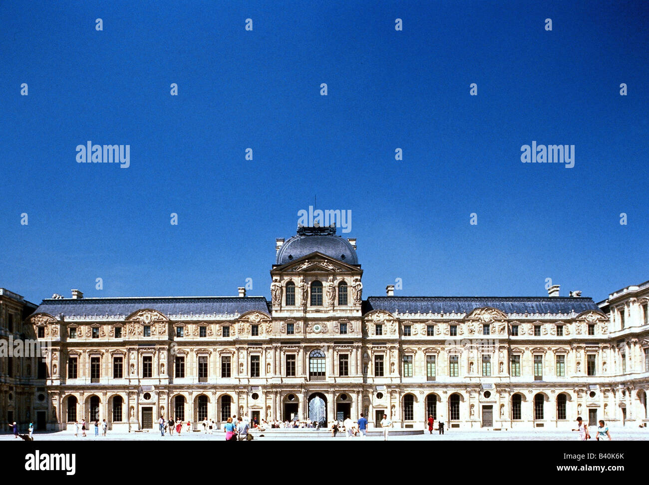 geography / travel, Frankreich, Paris, museum, Louvre, exterior view, courtyard (built by Louis Le Vau 1667 - 1674) around 1200, Stock Photo