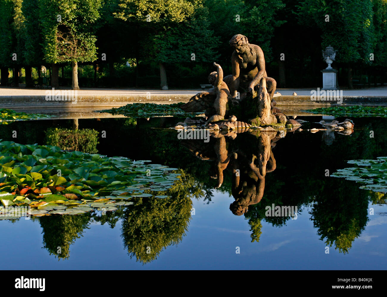 Rundbassin Schloß Schönbrunn Vienna Austria Stock Photo