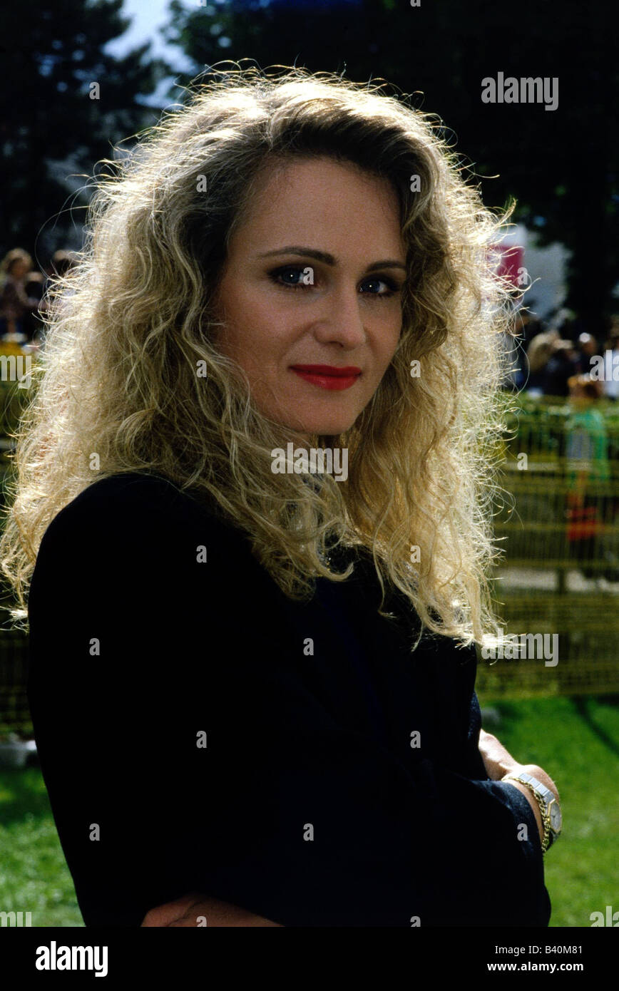 Nicole, * 25.10.1964, German singer, portrait, 1990s Stock Photo Alamy