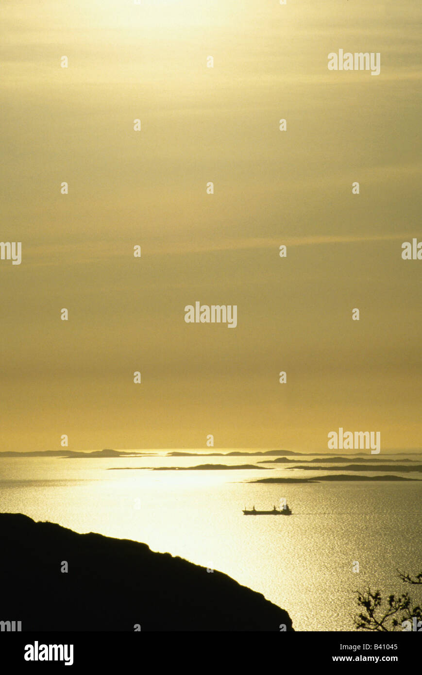 geography / travel, Norway, Bodo, midnight sun, view of Vestfjorden