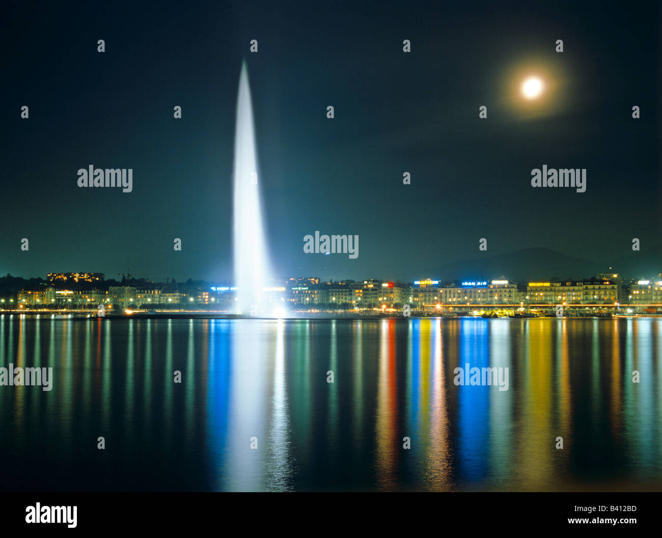 The Jet d'Eau Fountain at night Lake Geneva Switzerland Stock Photo - Alamy