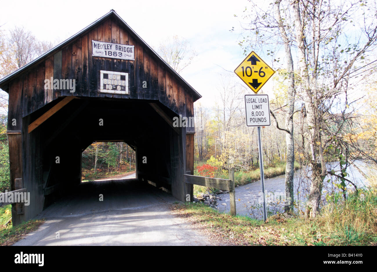North America, United States, Vermont, Turnbridge. Flint covered bridge built in 1883. Stock Photo