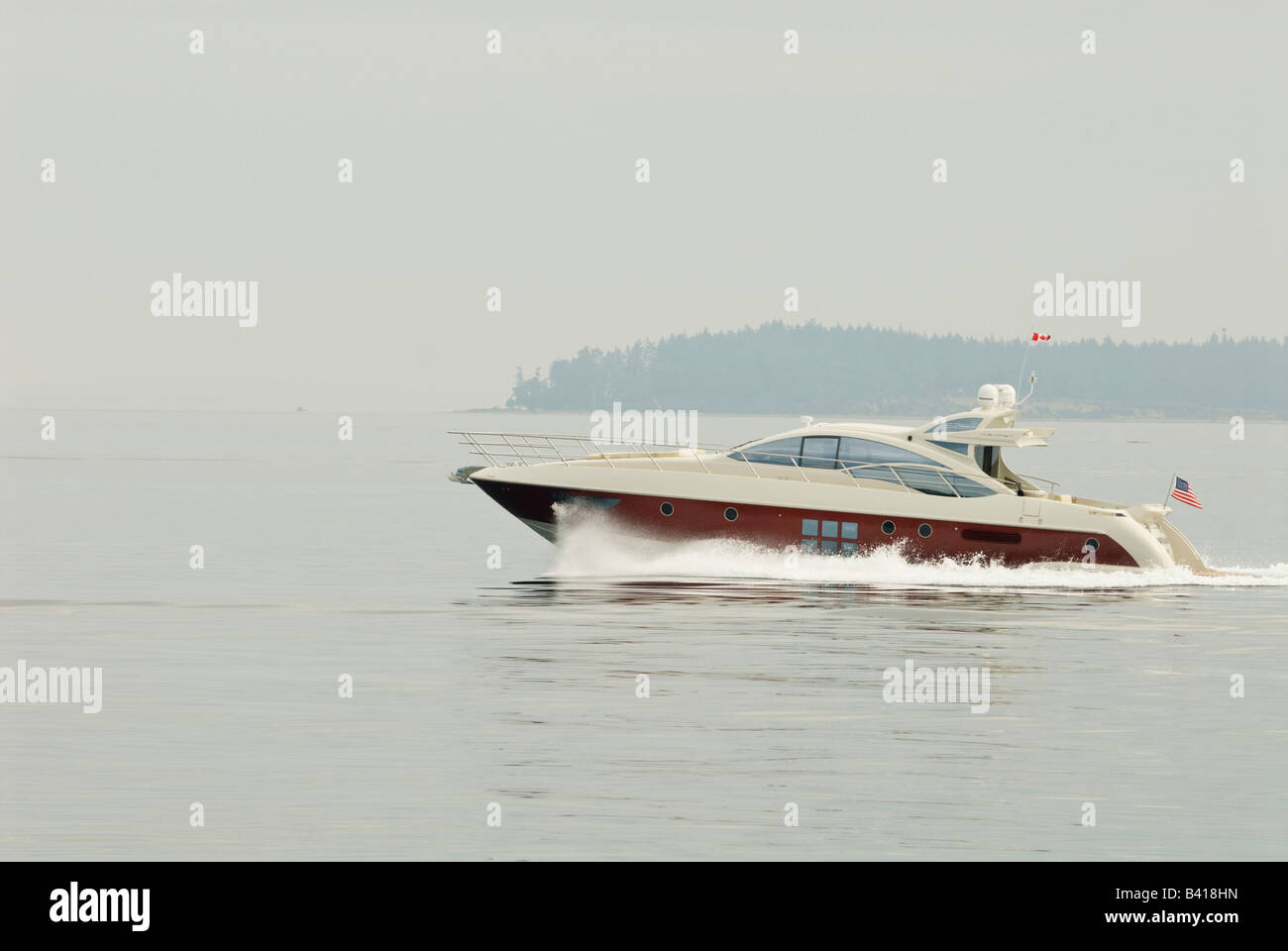 Usa Wa San Juan Islands Unique Cabin Cruiser Foggy Calm Water