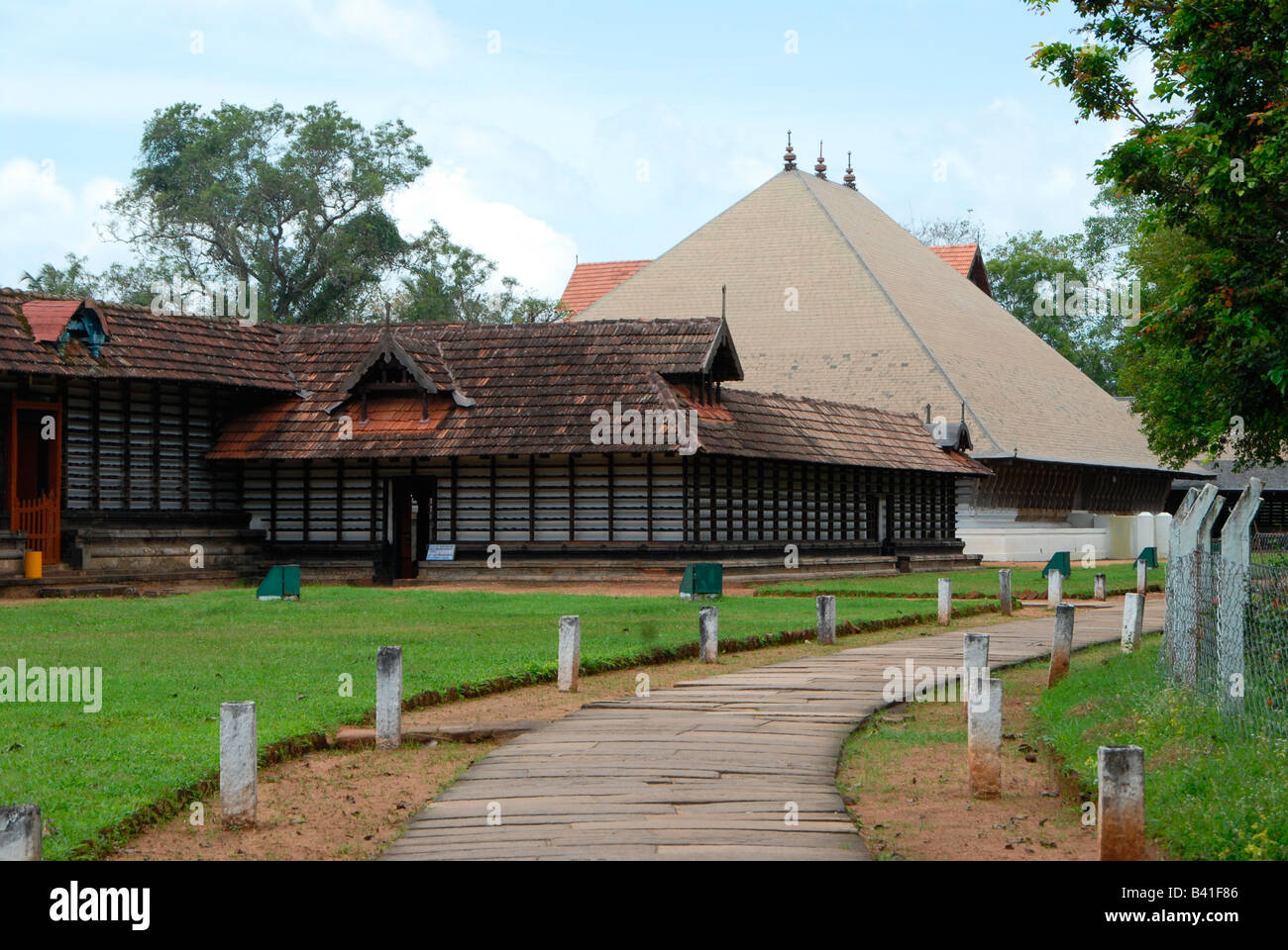 Vadakkunnathan Temple of Thrissur,Kerala,India Stock Photo - Alamy