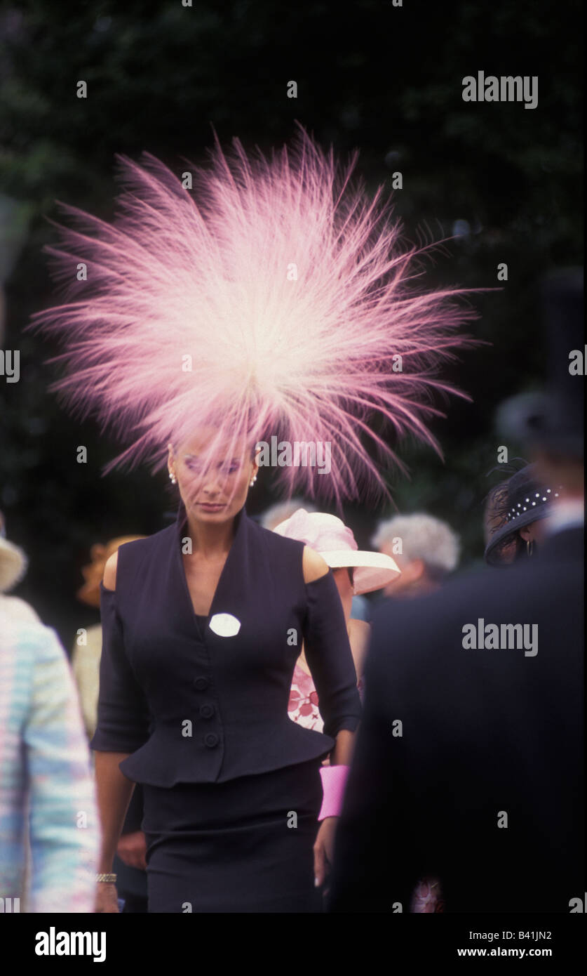 Ladies' Day at Royal Ascot race meeting Stock Photo - Alamy