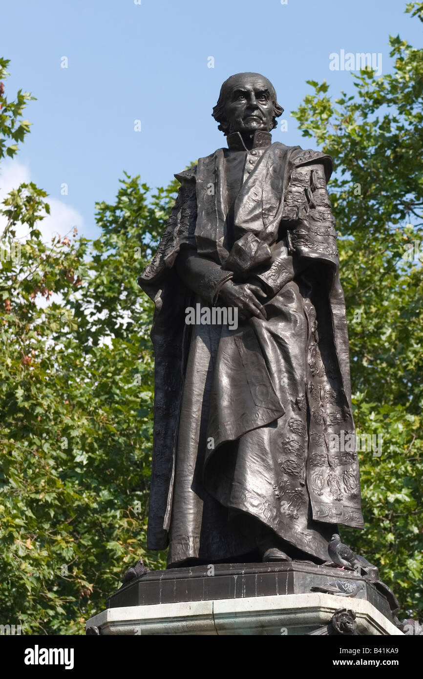 England London Gladstone statue in Strand Stock Photo