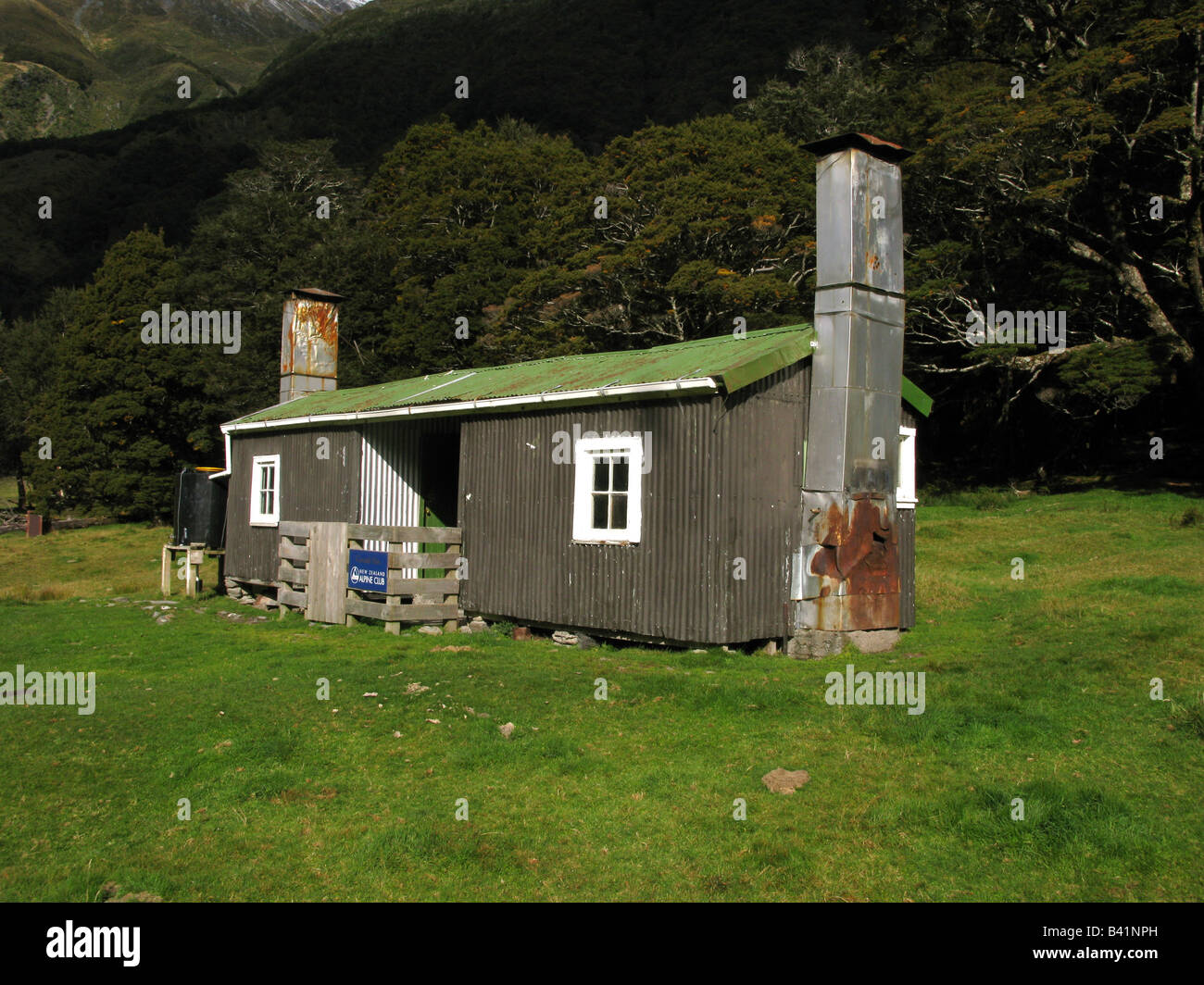 An Alpine hut in the Matukituki valley just below the Mount Aspiring hut in the headwaters of Lake Wanaka New Zealand Stock Photo