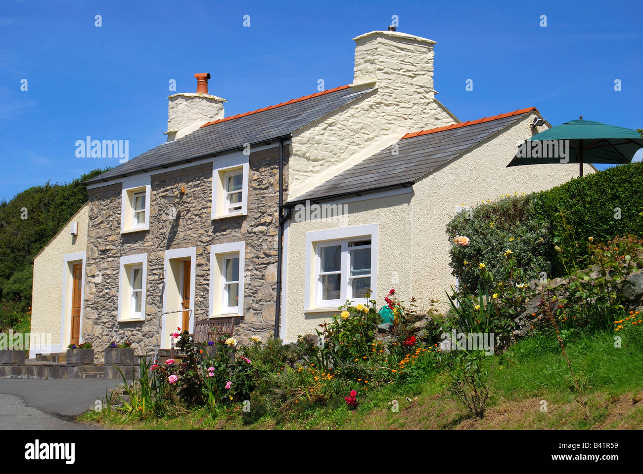 Small stone cottage, Abercastle, Pembrokeshire Coast National Park, Pembrokeshire, Wales, United Kingdom Stock Photo