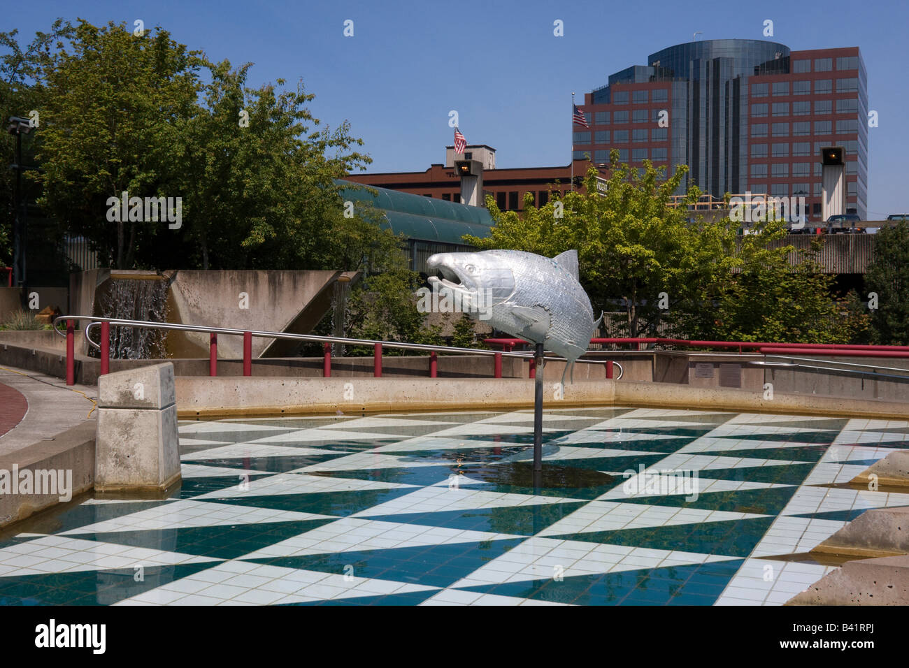 Tacoma Washington Wa statue of fish Stock Photo - Alamy
