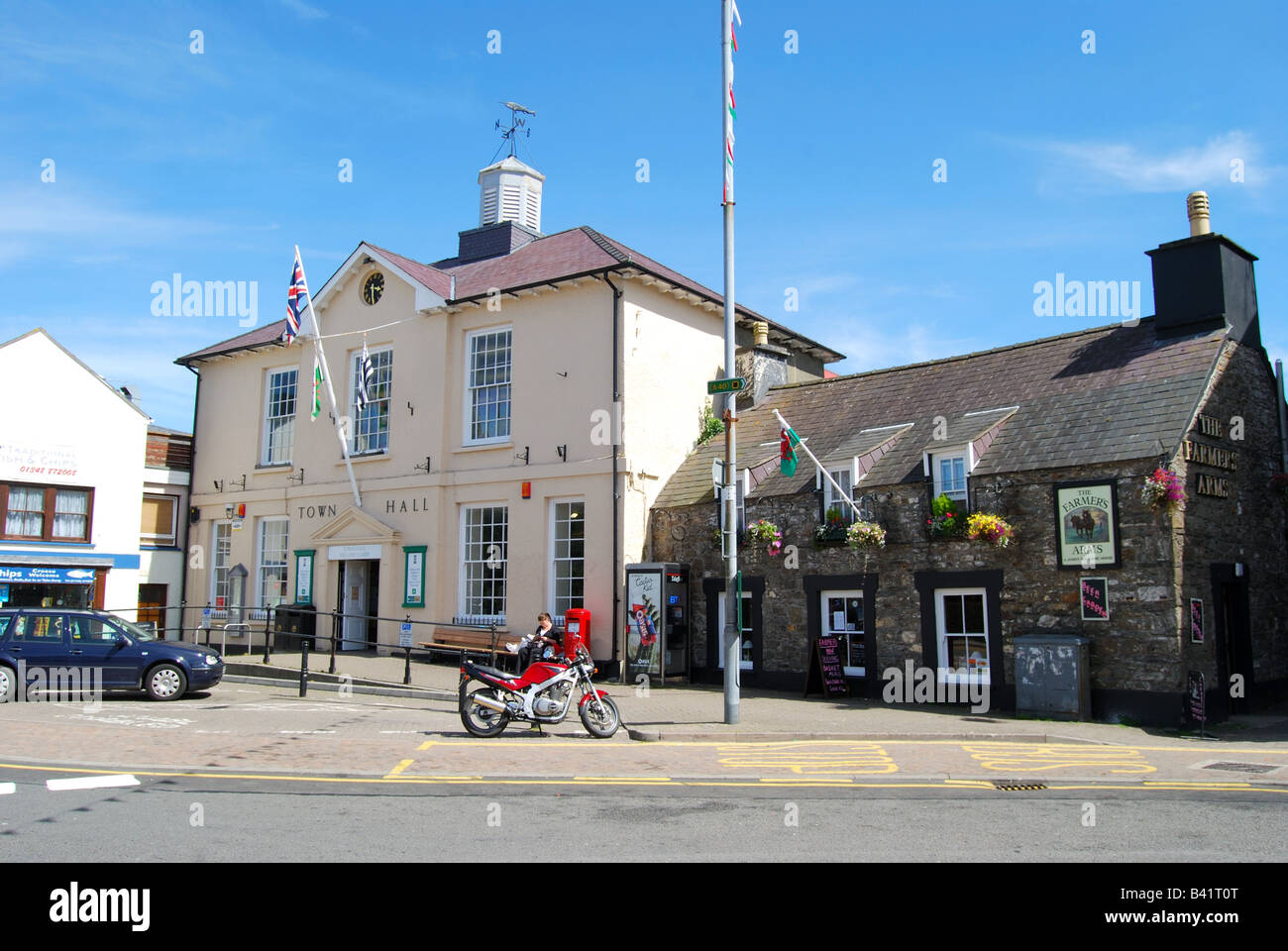 Town Hall, Market Square, Fishguard, Pembrokeshire Coast National Park, Pembrokeshire, Wales, United Kingdom Stock Photo
