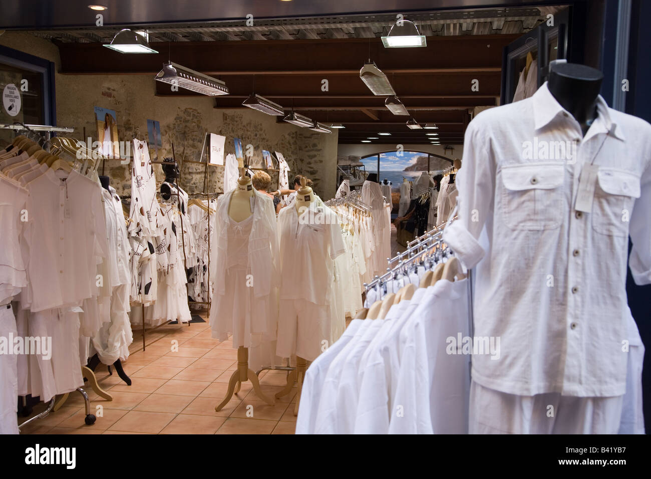 Only White Clothes Shop in Collioure in Southern France Stock Photo - Alamy