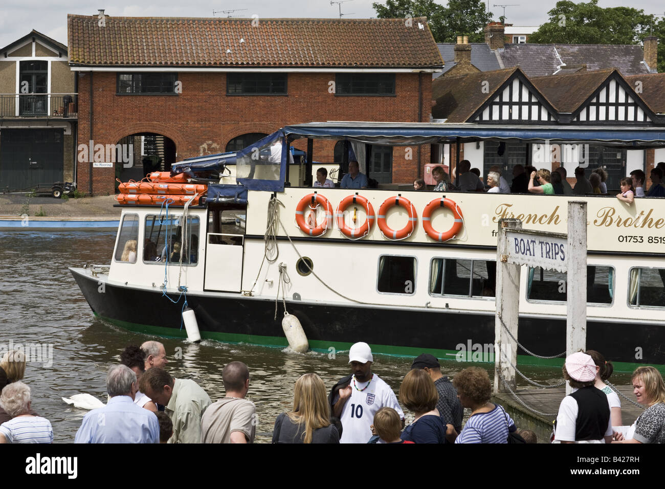 Windsor Boat Trips Stock Photo Alamy