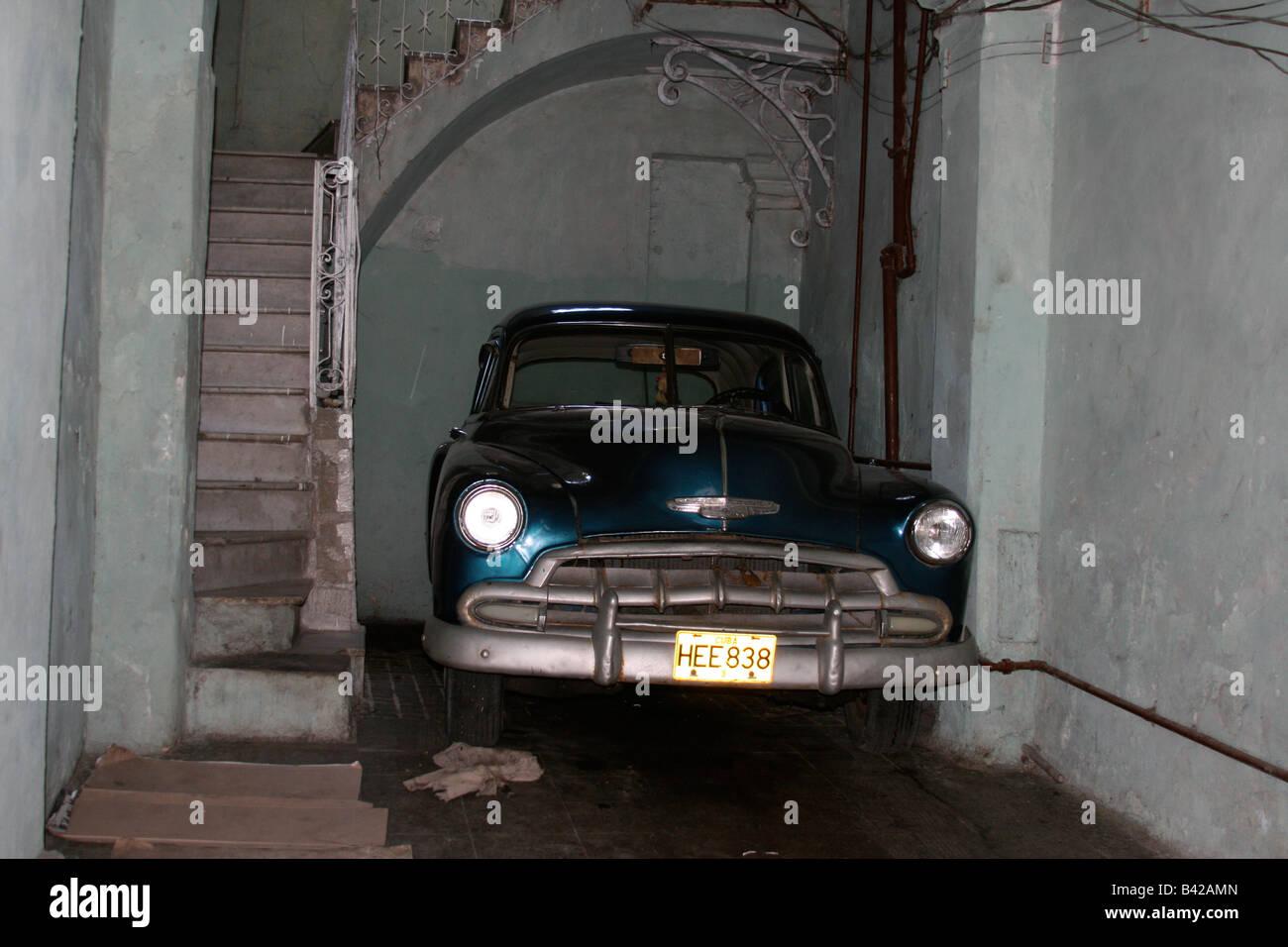 US 1950s Car parked in Havana Vieja Stock Photo