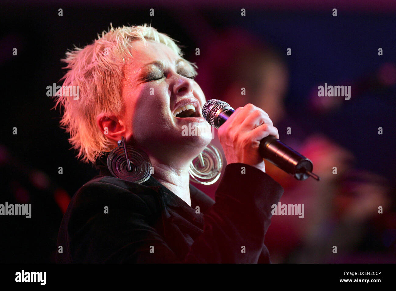 Cyndi Lauper performs in a New Year s Eve concert at Universal Orlando Resort in Orlando Florida Stock Photo