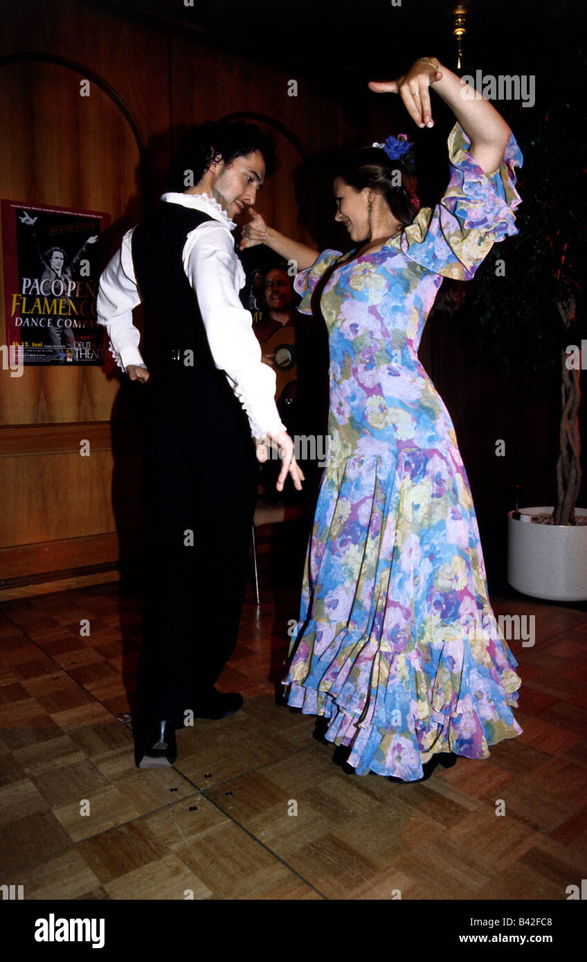 dance, Flamenco, couple, Antonio Alcazar, Tamar Gonzales, 1998, Paco Pena Flamenco Dance Company, Deutsches Theater Munich, full Stock Photo