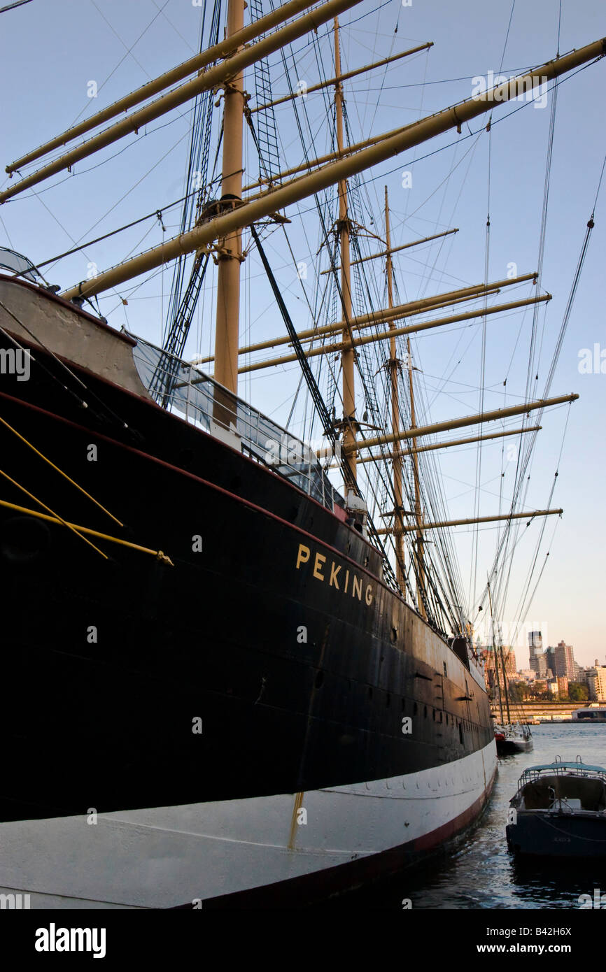 Sailing ship peking hires stock photography and images Alamy