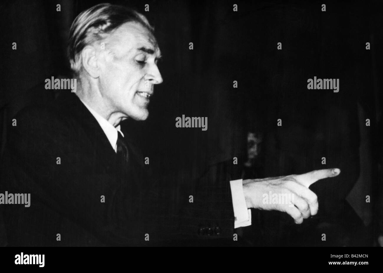 Reimann, Max, 31.10.1898 - 18.1.1977, German politician, chairman of the Communist Party, half length, circa 1950, , Stock Photo