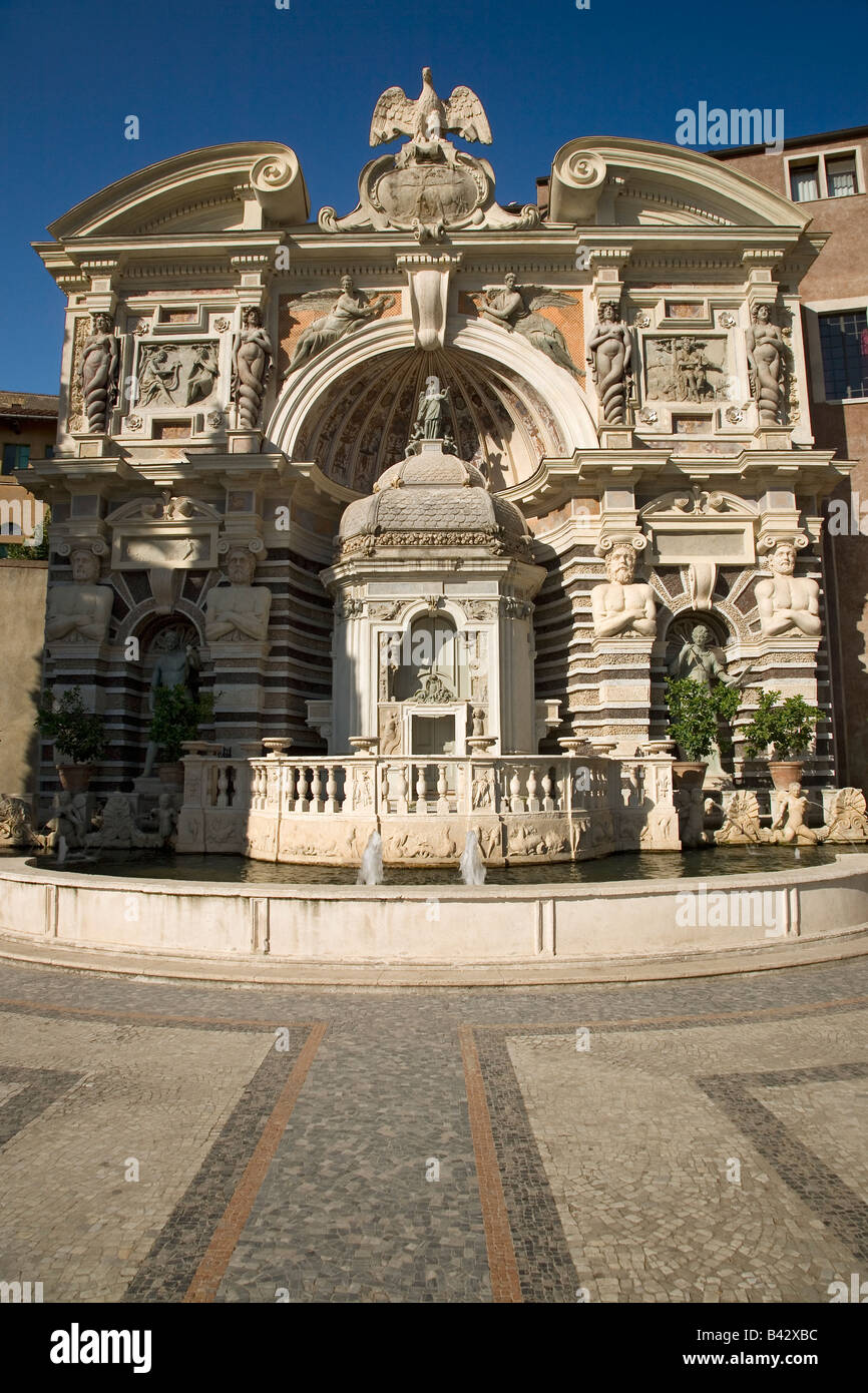 Villa d'Este facade and fountains in Tivoli near Rome, Italy, Europe ...