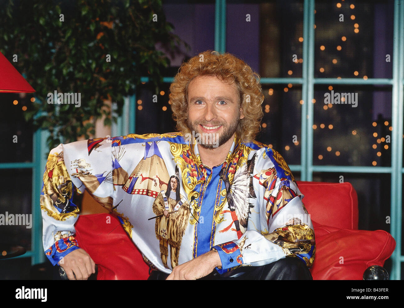 Gottschalk, Thomas, * 18.5.1950, German moderator and actor, half