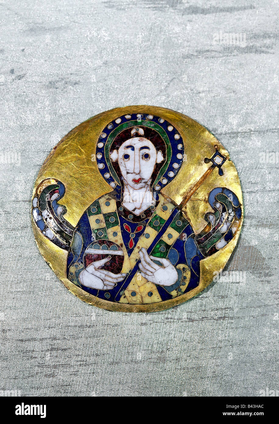 fine arts, religious art, angels, medaillon depicting an angel, byzantine art, gold, 6th /7th century AD, Bayerisches Nationalmuseum, Munich, Artist's Copyright has not to be cleared Stock Photo