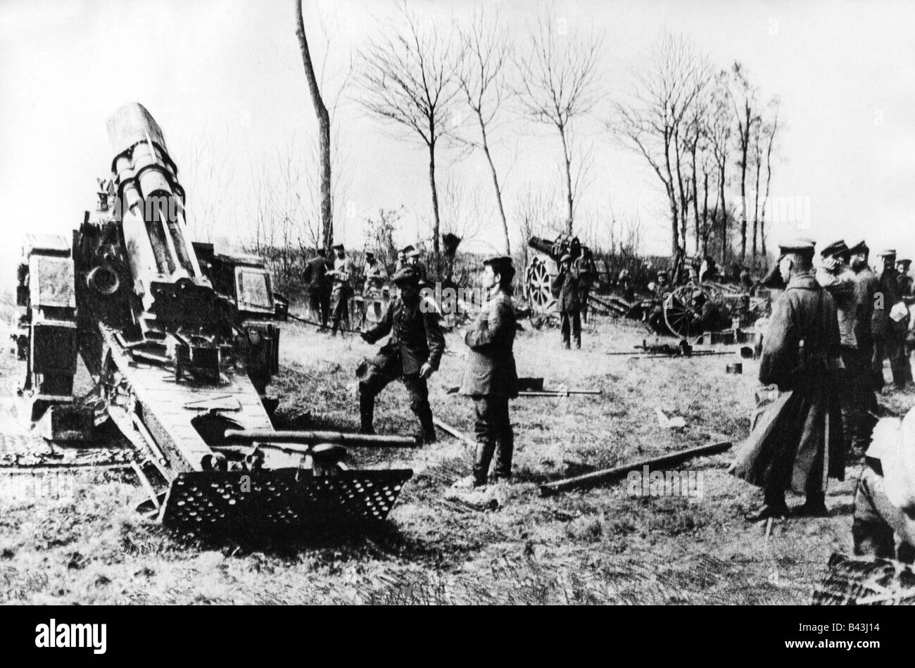 events, First World War / WWI, Western Front, German artillery shelling Armentieres, France, 1918, Stock Photo