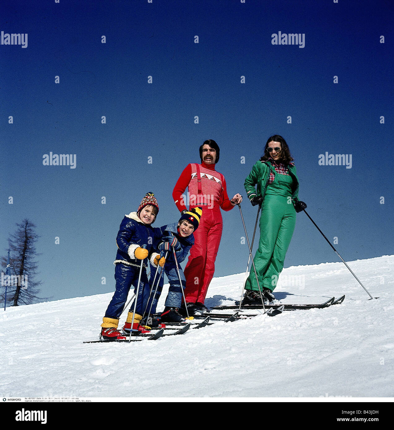 Awesome 80's Turtleneck in retro fashion with Ski Colorado print