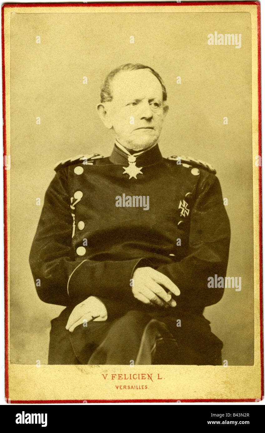 Moltke, Helmuth Graf, the Elder, 26.10.1800 - 24.4.1891, Prussian General, Prussian Army Chief-of-Staff 1857 - 1888, half length, photograph by V. Felecien, Versailles 1871, Franco-Prussian War 1870 - 1871, field marshal, uniform, medal Iron Cross, Prussia, Germany, military, 19th century, Franco, , Stock Photo