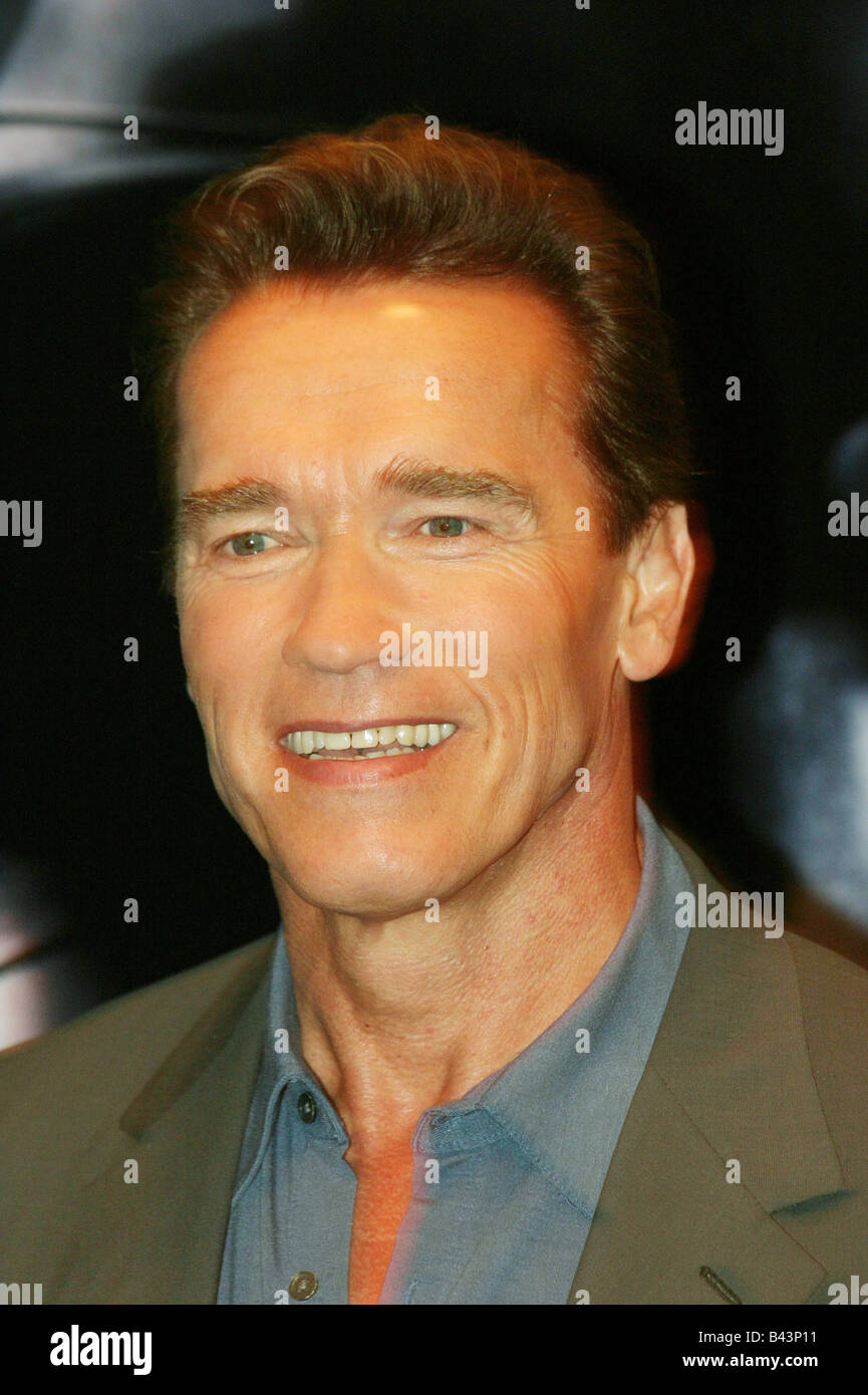 Schwarzenegger, Arnold, * 30.7.1947, Austrian actor, portrait, at German film premiere of 'Terminator 3', Berlin, 14.7.2003, Stock Photo