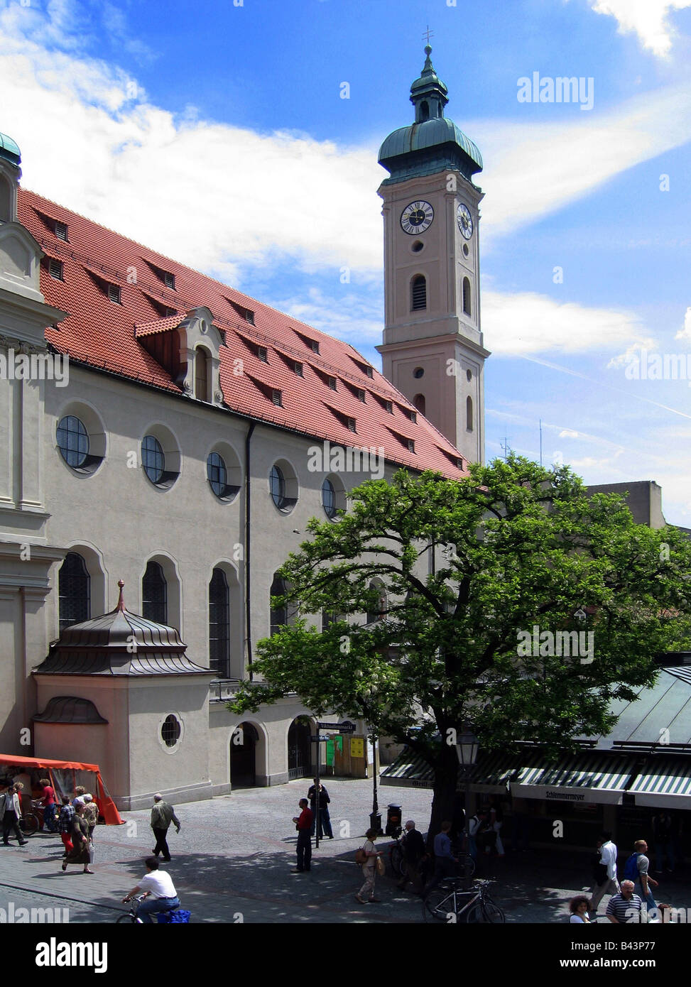 geography / travel, Germany, Bavaria, Munich, churches, 'Heiliggeistkirche', holy spirit church, exterior view, built 1392 AD, gothic hall church, gothic style, decorated in baroque / rococo style by Ettenhofer and the brothers Asam, reconstruction 1946, , Additional-Rights-Clearance-Info-Not-Available Stock Photo