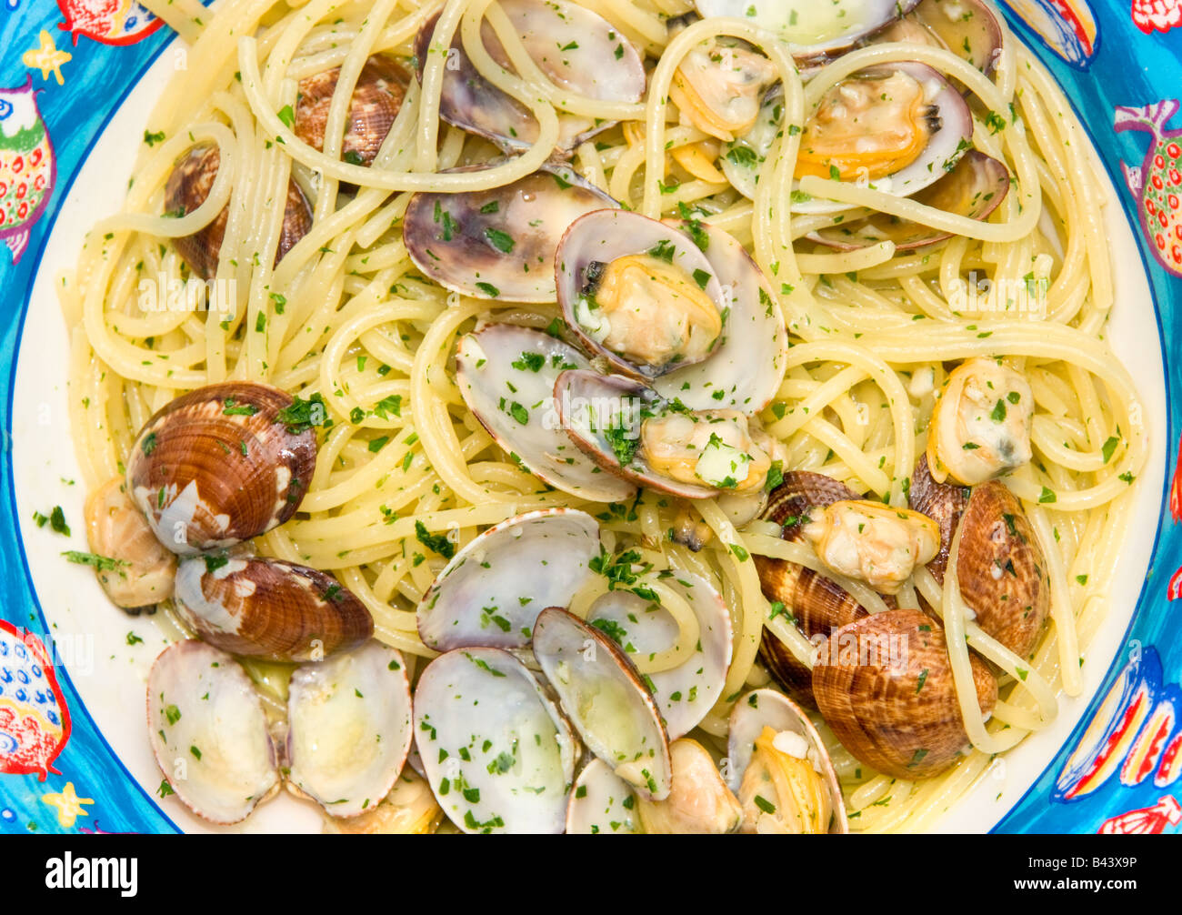 Spaghetti with clams Stock Photo Alamy