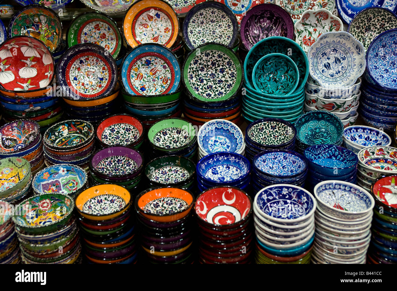 CeramicShop Stall Grand Bazaar Istanbul Turkey Stock Photo - Alamy