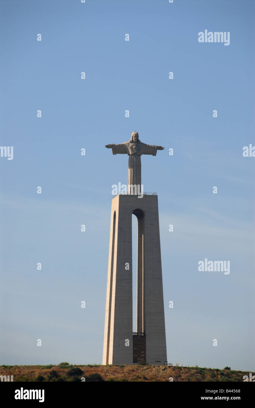 Picture Idea: Statue Of Christ Cristo Rei Overlooking River Tagus Lisbon Portugal