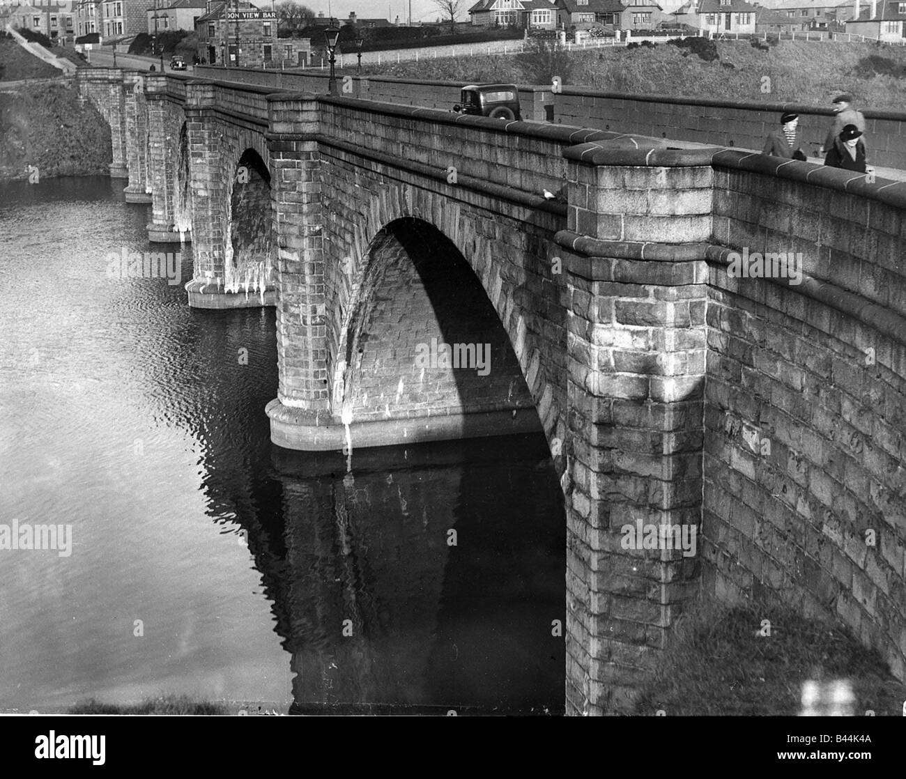 Aberdeen bridge scotland hires stock photography and images Alamy