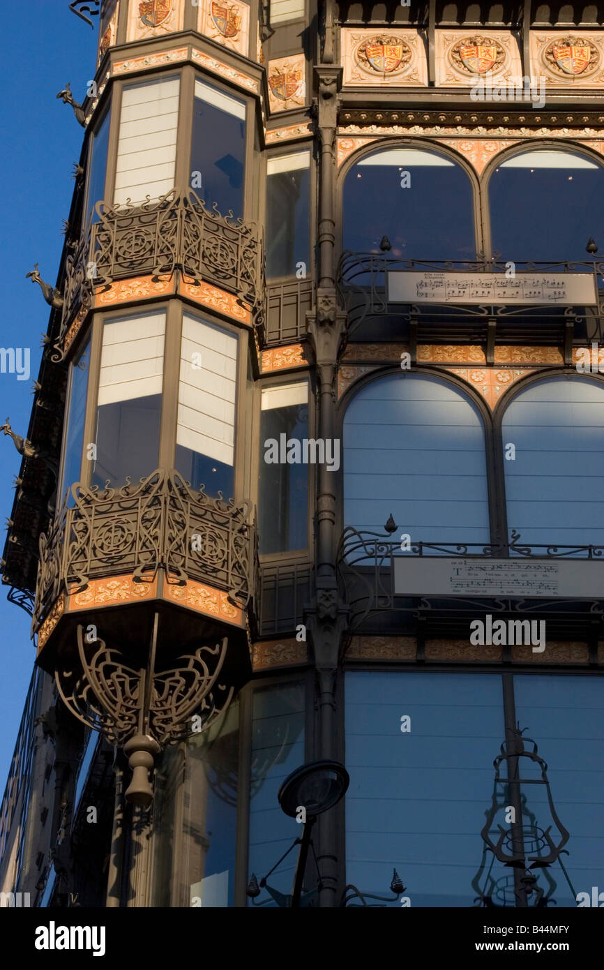 Art Nouveau building housing the 'Musee des Instruments de Musique', 2