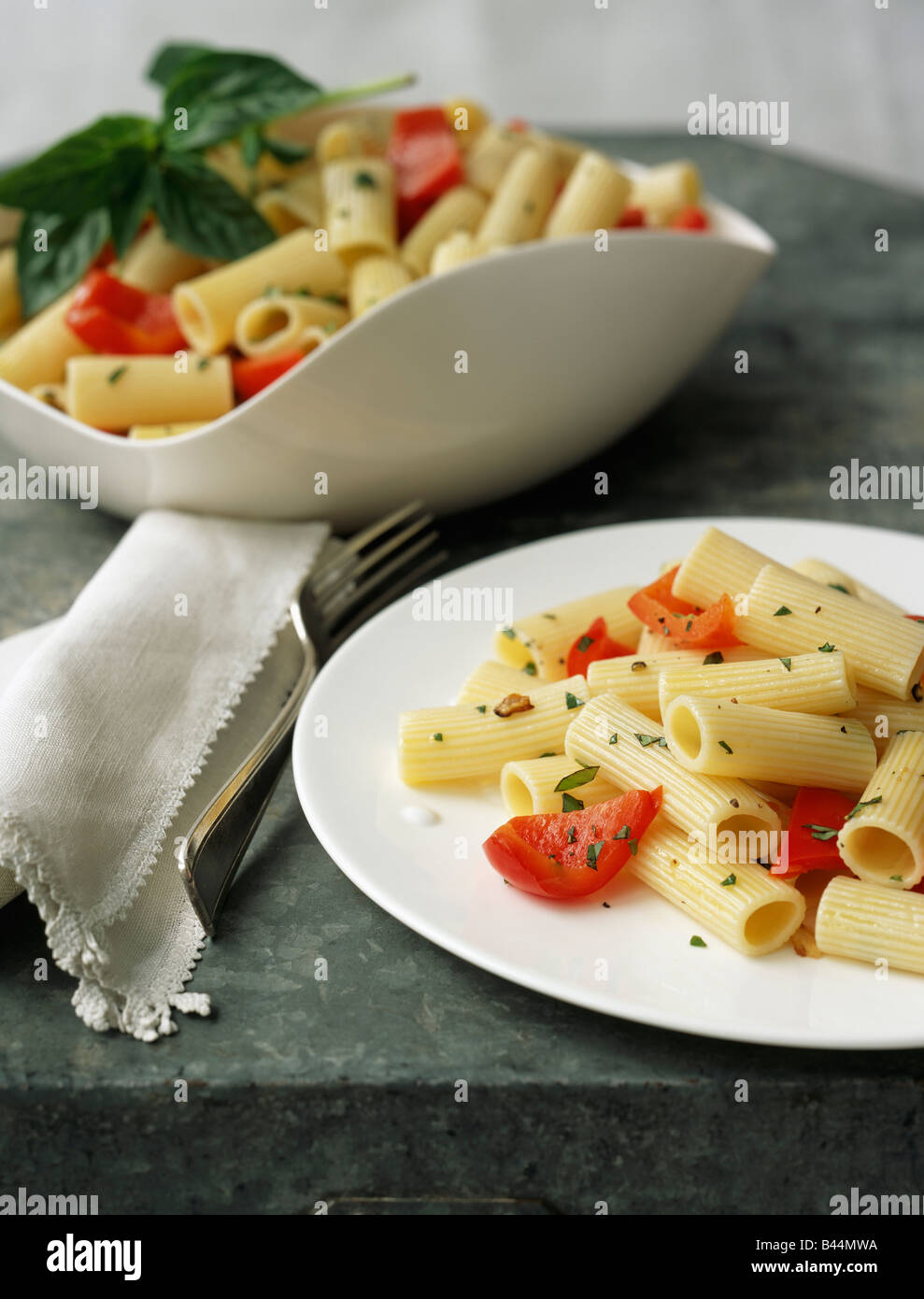 Pasta with tomato and basil Stock Photo - Alamy