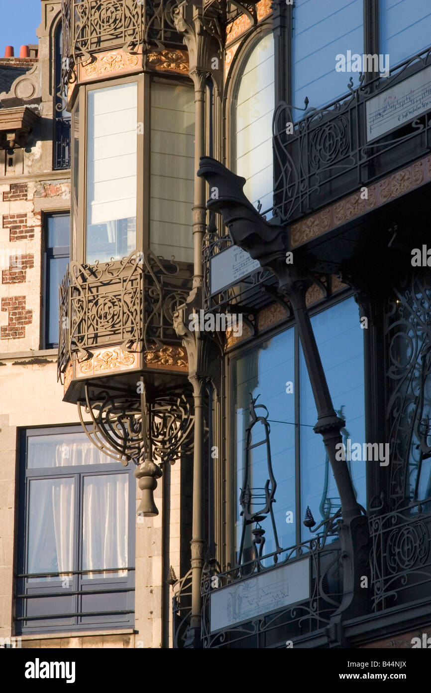 Art Nouveau building housing the 'Musee des Instruments de Musique', 2