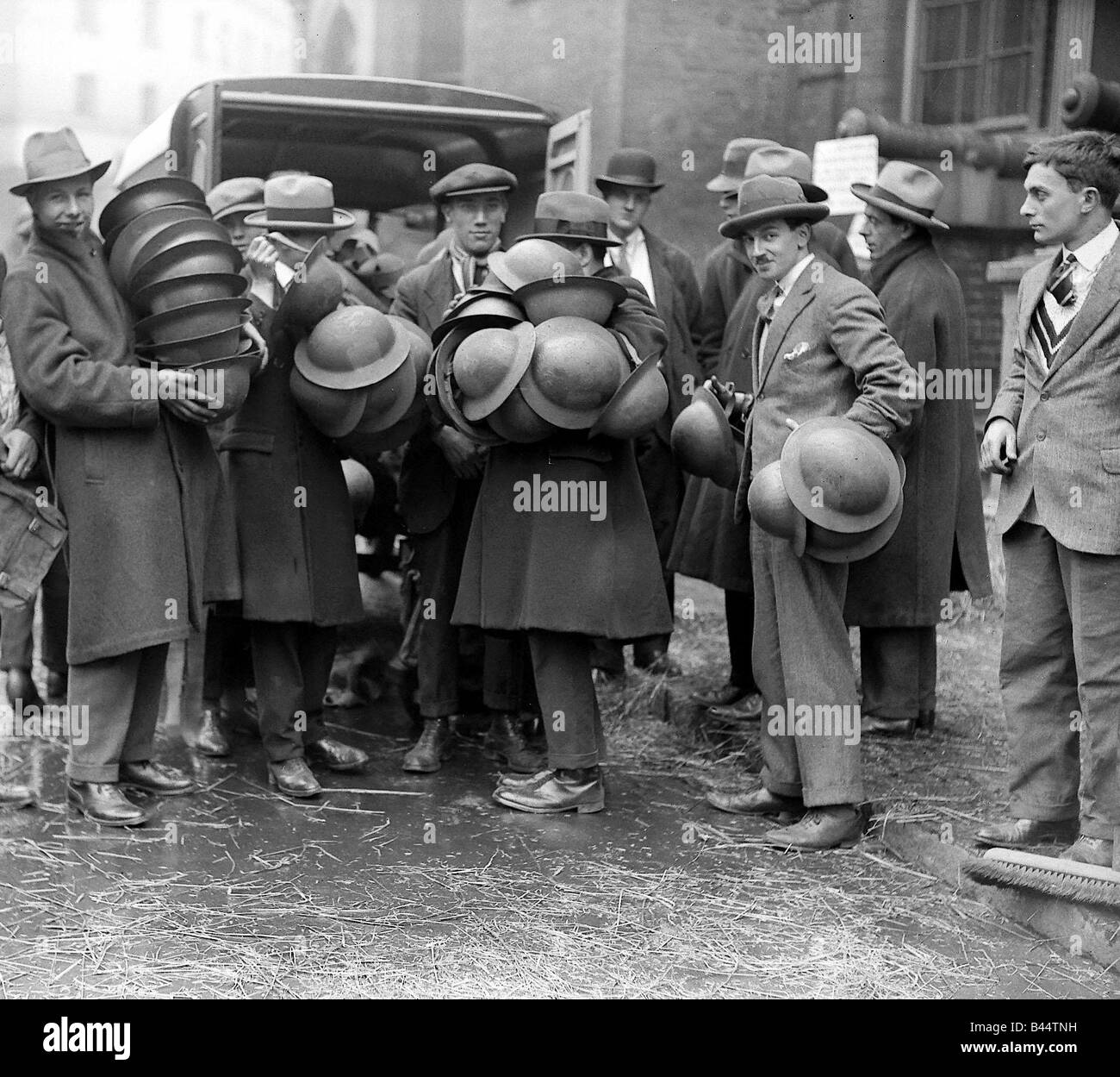 General Strike Scene May 1926 Special Constable receives their helmets Stock Photo