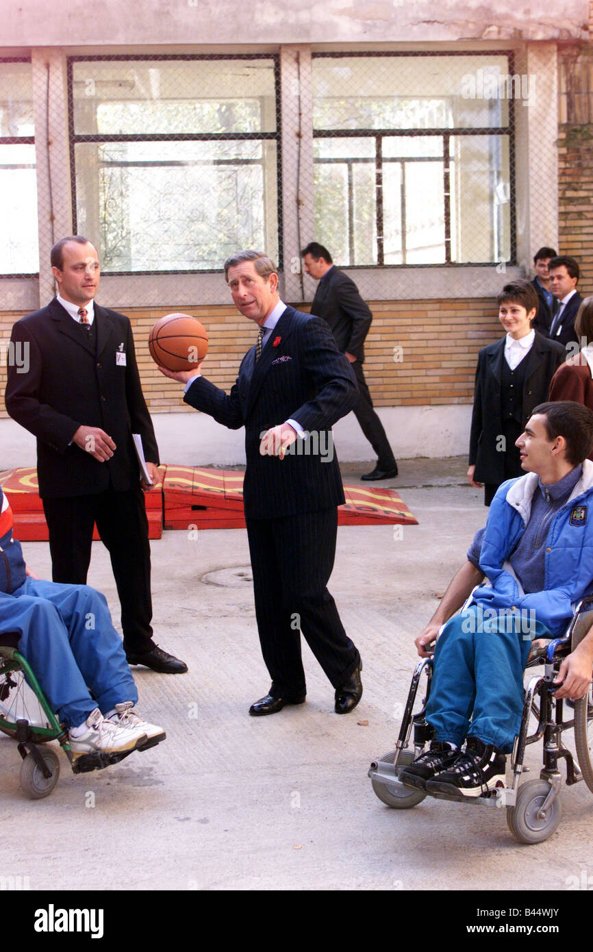 Prince Charles visits Romania 1998 Playing basketball at Wheelchair Centre in Bucharest Stock Photo
