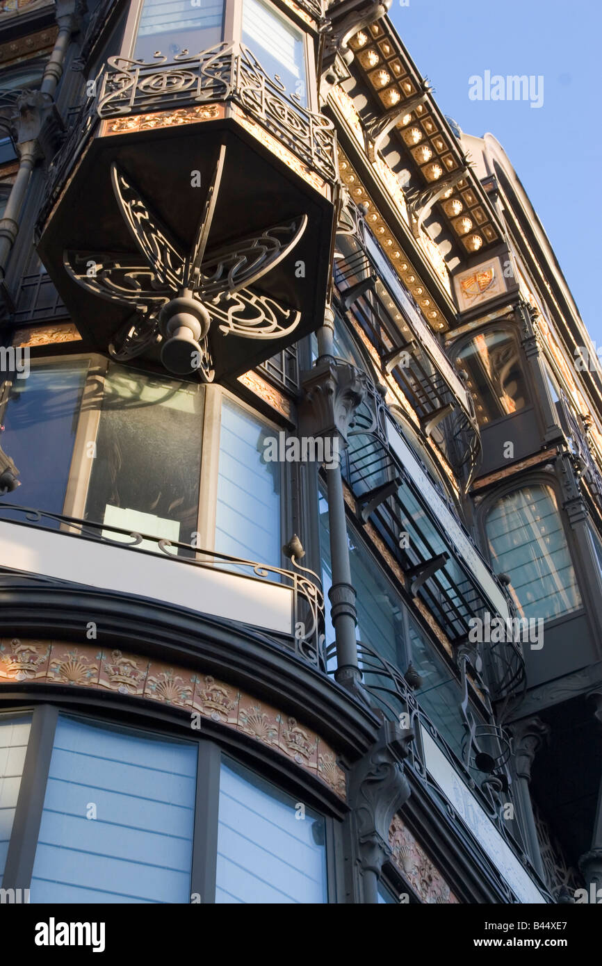 Art Nouveau building housing the 'Musee des Instruments de Musique', 2