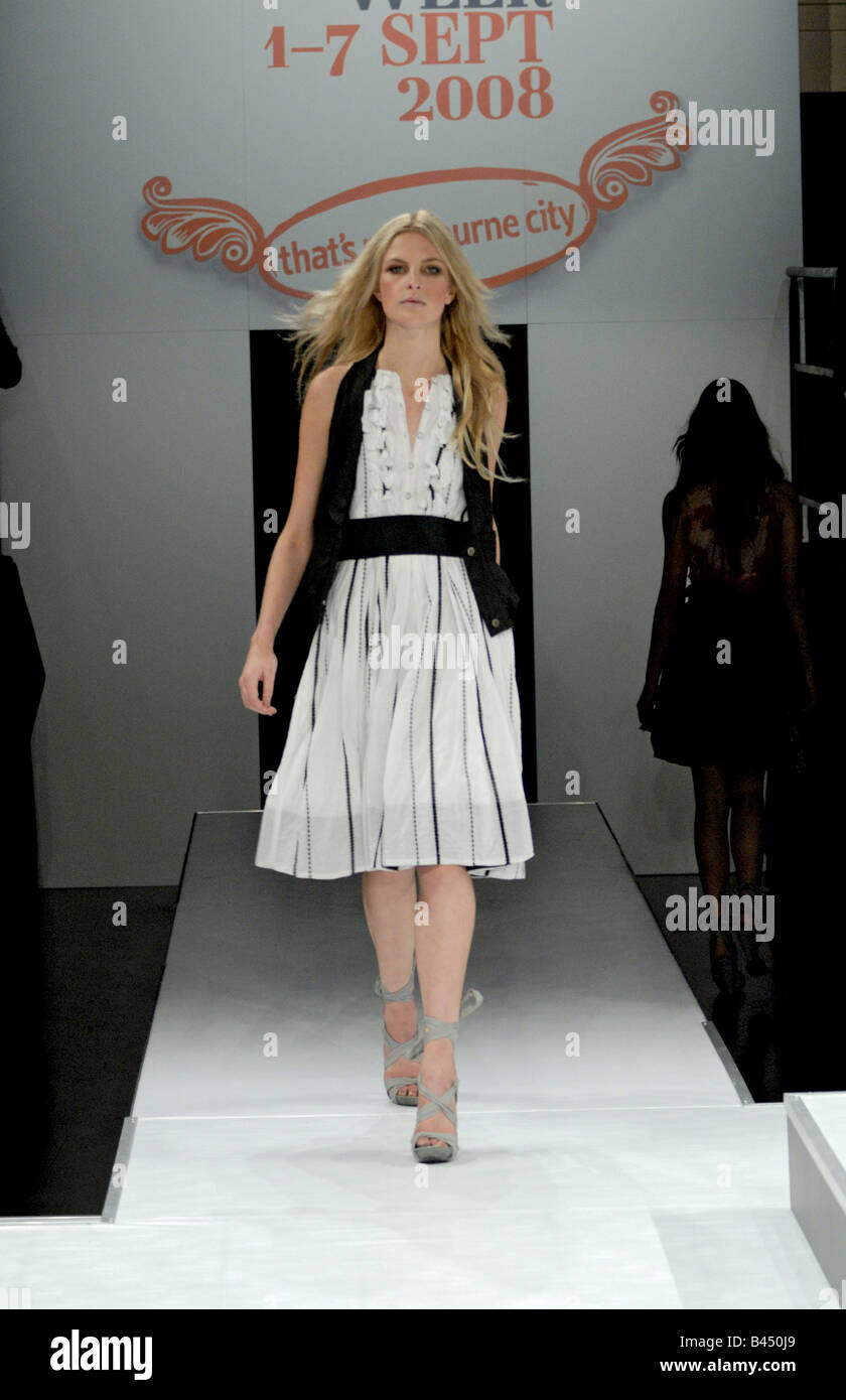 Female model at a fashion show Stock Photo - Alamy
