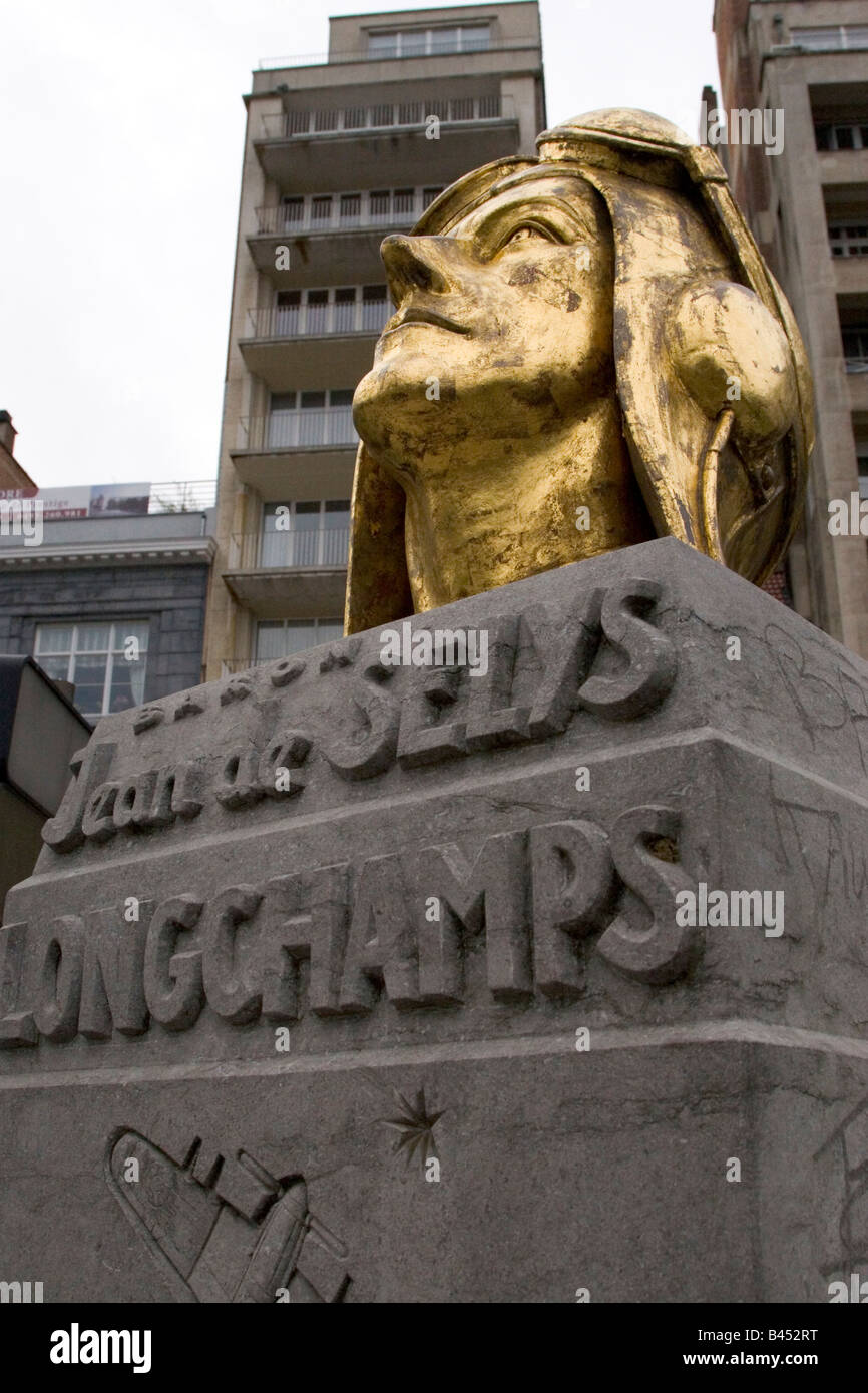 Memorial to Jean Michel de Selys Longchamp, Belgian born RAF pilot who launched a solo attack on Gestapo HQ in Brussels in WWII Stock Photo