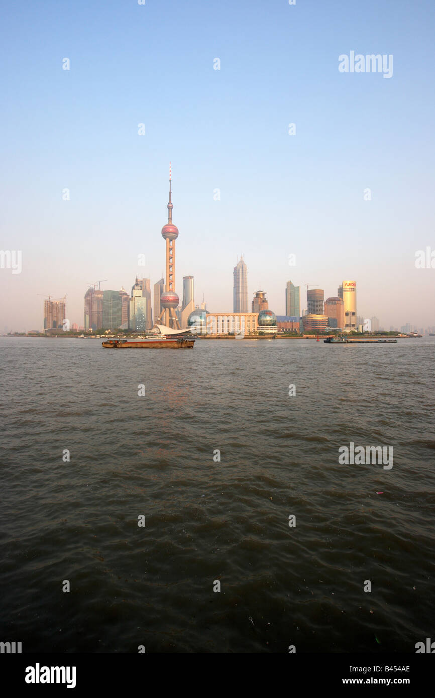 Pudong and shanghai sky and skyline hi-res stock photography and images ...
